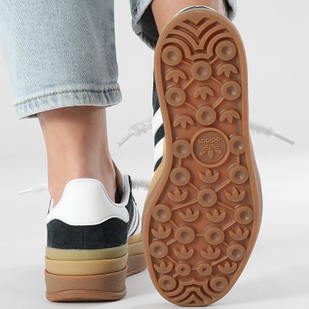 Adidas Originals - Baskets Femme Gazelle Bold IE0876 Core Black White x Superlaced Lacets fuzzy blanc